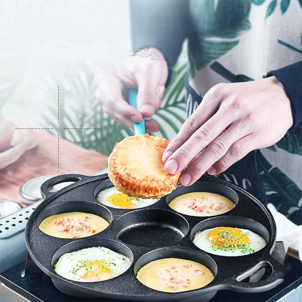 Cast Iron Skillet - مقلاة حديدية بـ 7 فتحات غير